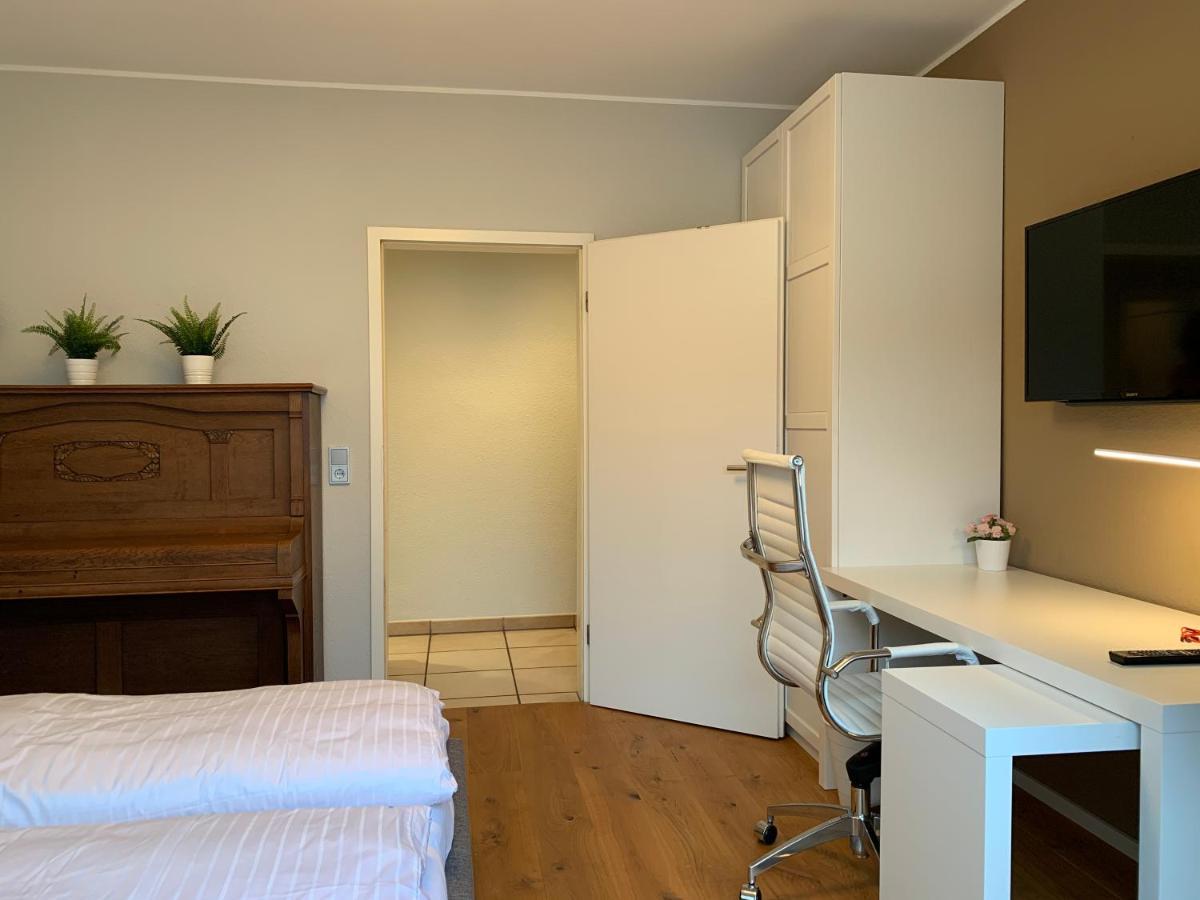 Appartement Koln In Bornheim-Sechtem, Nahe Phantasialand, Bruhl, Koln, Bonn, Db-Anschluss, Messe-Koln, Business-Komfort Bornheim  Bagian luar foto